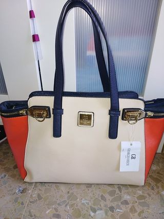 Oferta Bolso GEORGE RECH de segunda mano por 32 EUR en Gavà en WALLAPOP