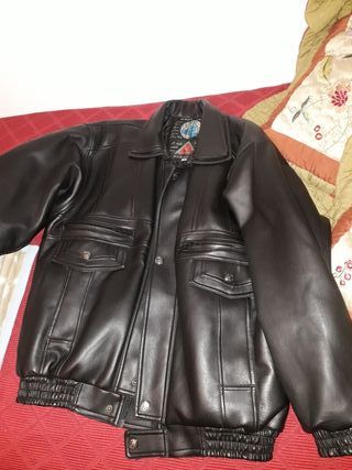 Chaqueta Cuero Hombre de segunda mano por 50 € en Torrent en Chaqueta de cuero (hombre) de segunda mano por 50 € en