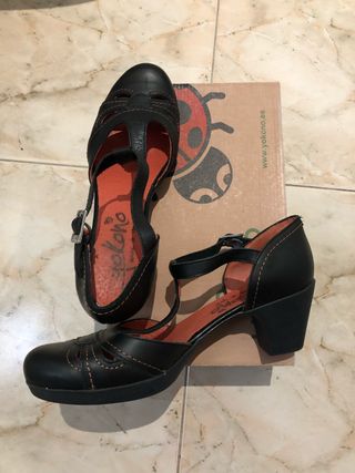 YOKONO Sandalia modelo \