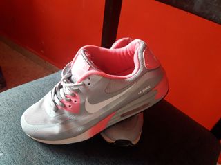 Zapatillas Nike mujer de segunda mano en la provincia de Zapatillas Nike mujer de segunda mano en la provincia de