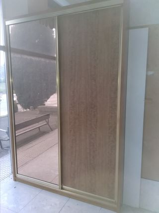 Puertas de armarios. de segunda mano por 30 € en El Berron en WALLAPOP
