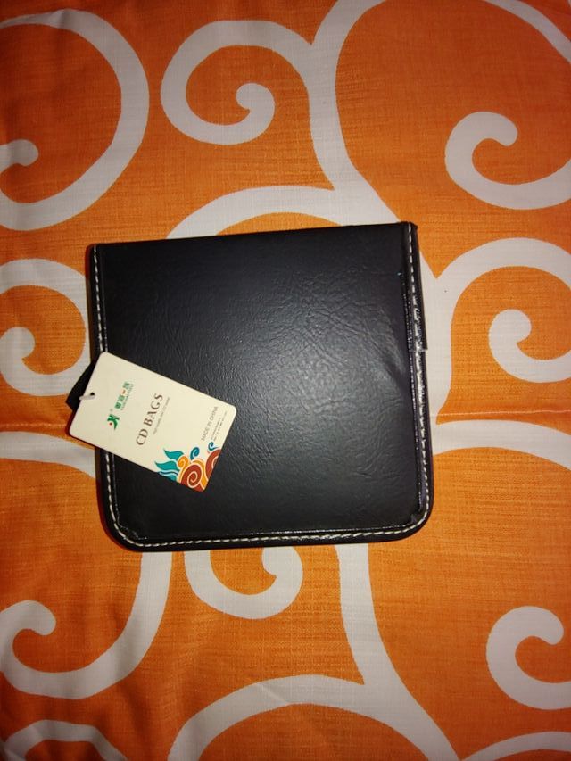 estuche para cd's