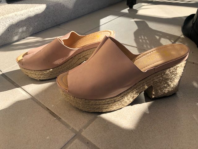 Zuecos talla 39
