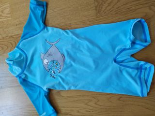 T-shirt de proteção solar Decathlon em segunda mão durante EUR