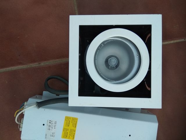 Focos italianos halogenos.