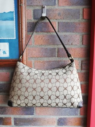 Bolso Cortefiel de segunda mano por 25 EUR en Baserri-Santa Ana en WALLAPOP