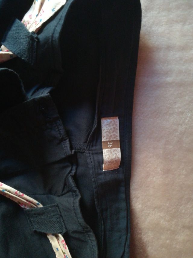 Falda azul marino ejecutivo