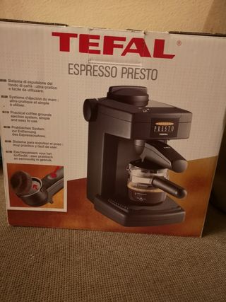 Cafetera expreso de segunda mano por 30 EUR en Navalcarnero en WALLAPOP