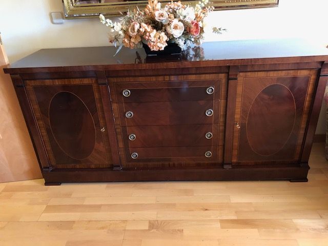 Aparador de nogal