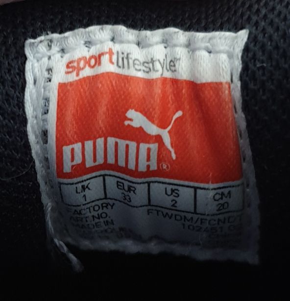 zapatillas  Puma.