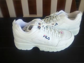 fila disruptor talla 40