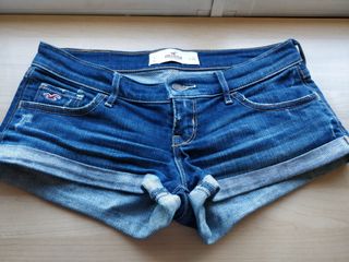 Vaquero chica Hollister de segunda mano por 4 EUR en Alcalá de Henares en  WALLAPOP