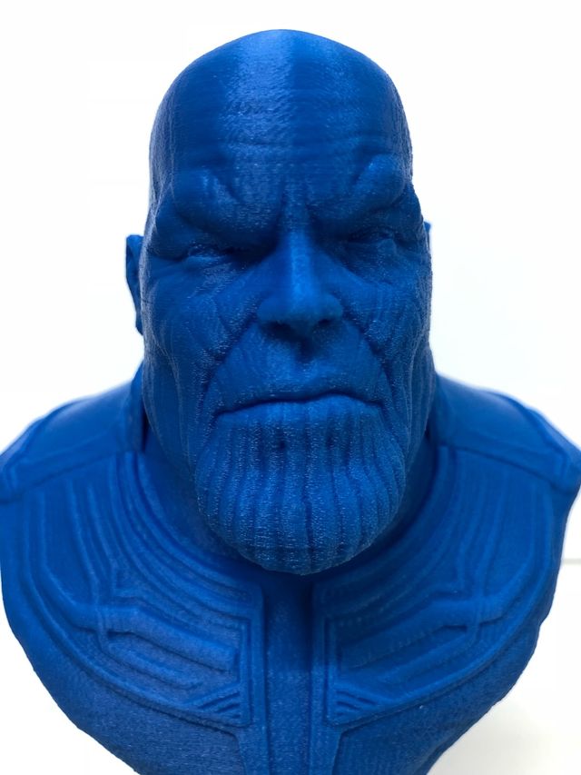Busto Thanos end game