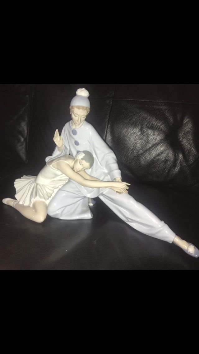 ARLEQUÍN Y BAILARINA LLADRÓ