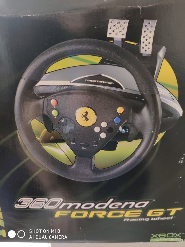 Volante Thrustmaster para XBOX