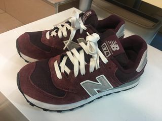 New Balance 574 de segunda mano por 40 € en Los Corrales de New Balance 574 de segunda mano por 40 € en Los Corrales de