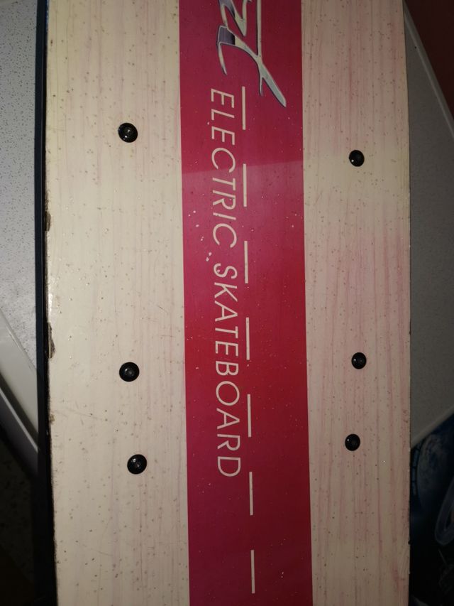 PATINETE ELÉCTRICO CON MANDO.