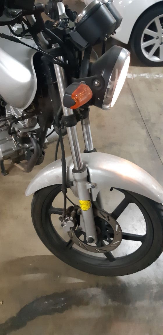 Sym xs 125 k de segunda mano por 800 € en Girona en WALLAPOP