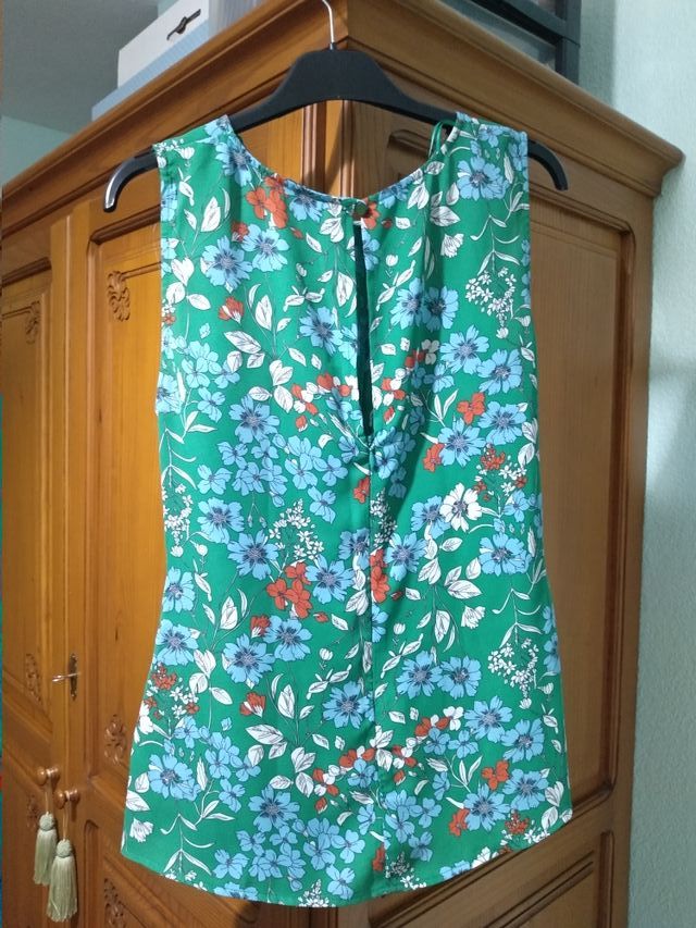 Blusa NUEVA con Etiqueta t38