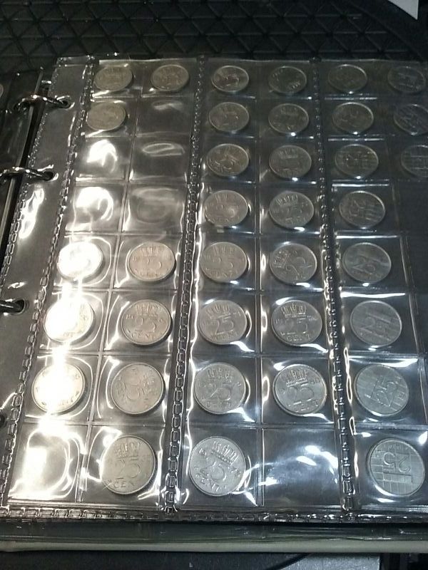 monedas varias álbum 