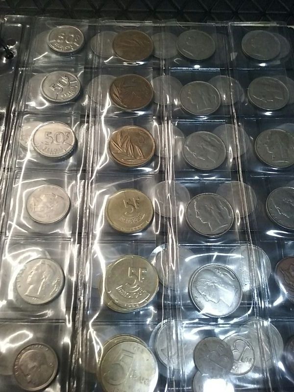 monedas varias álbum 
