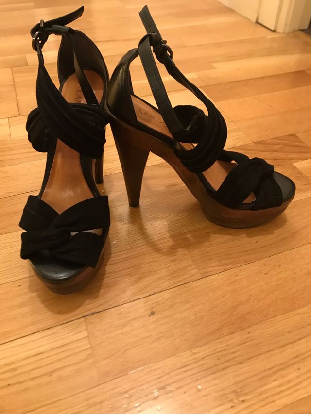 Sandalias negras ante plataforma T37 Lanidor