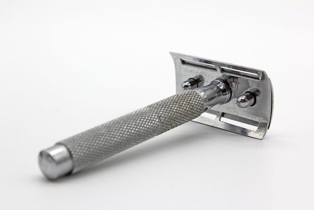 Antigua maquinilla de afeitar. Marca FN Toledo