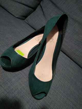 ZAPATOS MARYPAZ VERDE BOTELLA de segunda mano por 7 EUR en A Coruña en  WALLAPOP