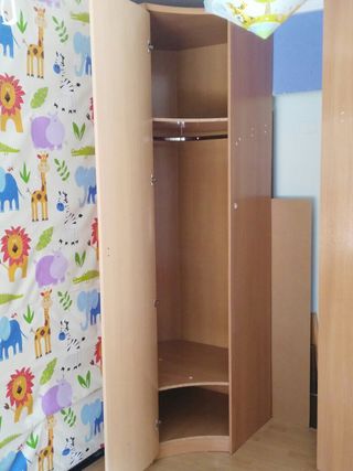 Armario 240 cm de alto de segunda mano en WALLAPOP