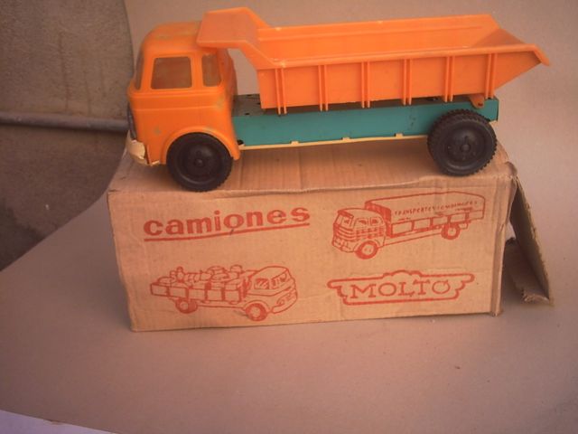 camiones GOZAN -  MOLTO