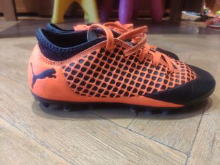 Zapatillas Puma Multitacos Talla 33 de segunda mano por 5 EUR en Madrid en  WALLAPOP