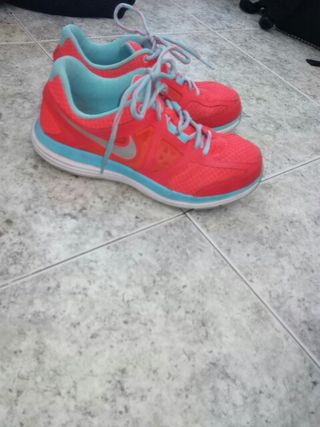 En Los Sebastián Segunda De Zapatillas Mano Reyes Nike San W9YbeEHD2I