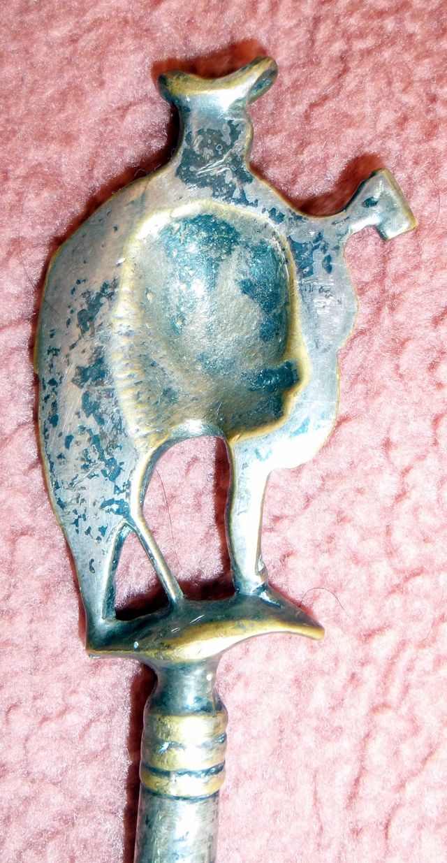 TENEDOR DECORATIVO ANTIGUO – ALPACA SIGLO XVIII