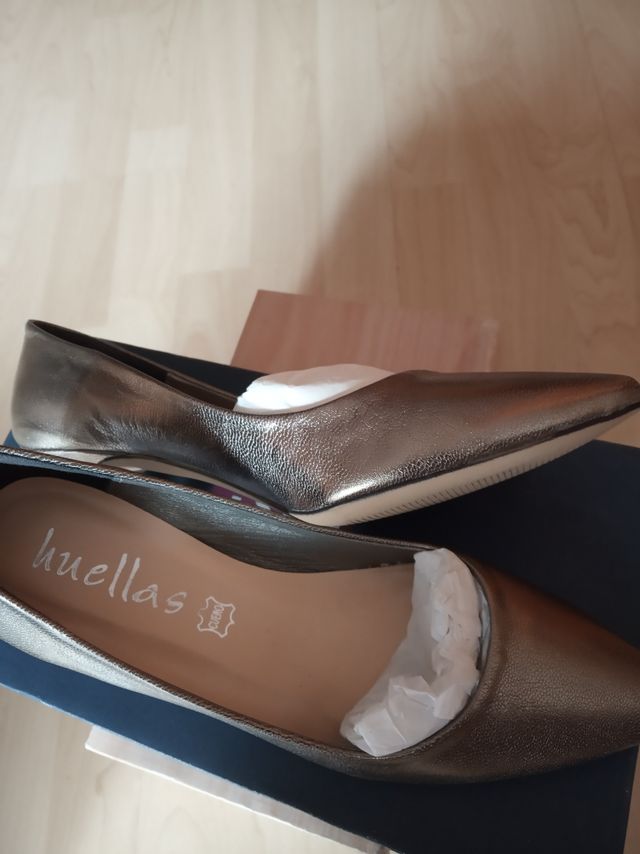 zapatos de un solo uso ,cuero y piel