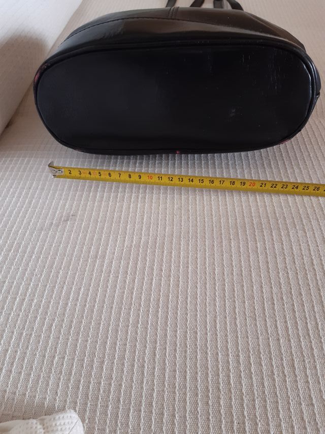 Bandolera negra. Como nueva