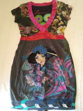 Vestido desigual tipo globo. talla M de segunda mano por 10 Vestido desigual tipo globo. talla M de segunda mano por 10
