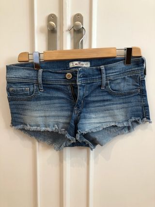 Pantalón vaquero chica Hollister talla W27 de segunda mano por 12 EUR en  Molino de La Hoz en WALLAPOP
