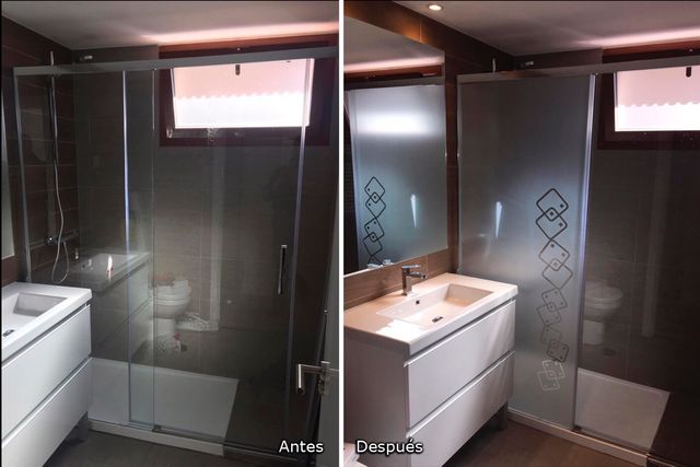 Vinilo ácido translúcido, con instalación