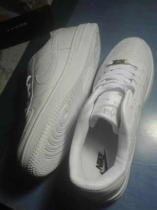 Zpt Nike Air Force One. Tallas 35 45. Color Todo Blanco. Zpt Nike Air Force One. Tallas 35 45. Color Todo Blanco.