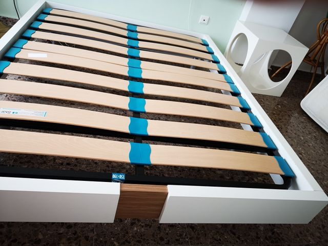 Estructura de cama y somier