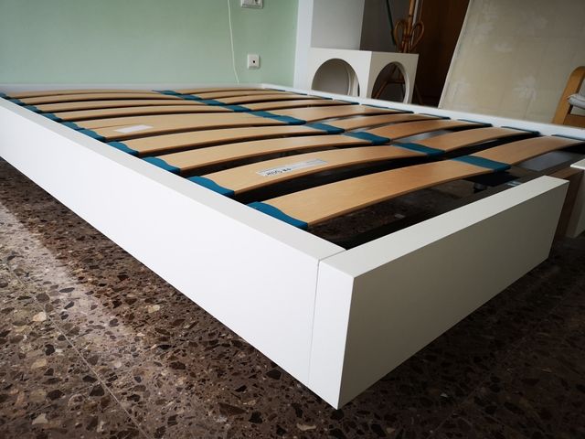 Estructura de cama y somier