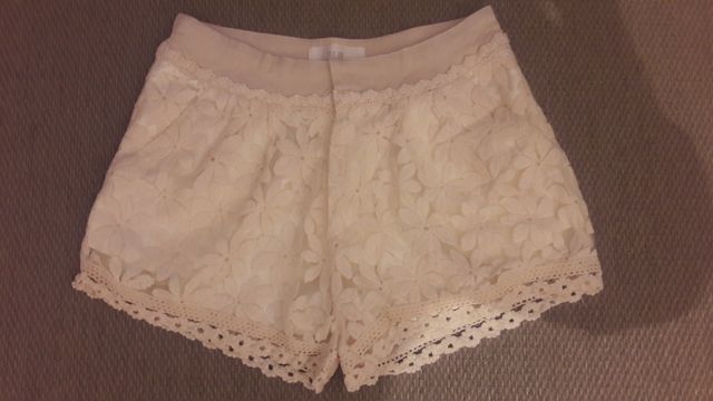 Short sin estrenar crudo talla S/M