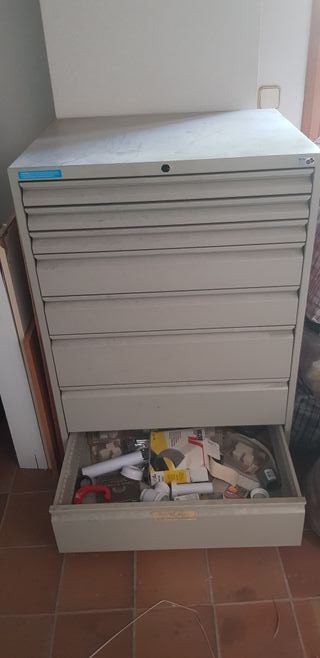 Armario para herramientas de segunda mano en WALLAPOP