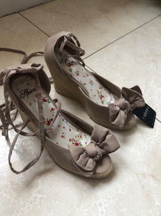 Sfera zapatos invierno 2015: Diseños plateados, de fiesta, casual. -  Fans de El Corte Ingles