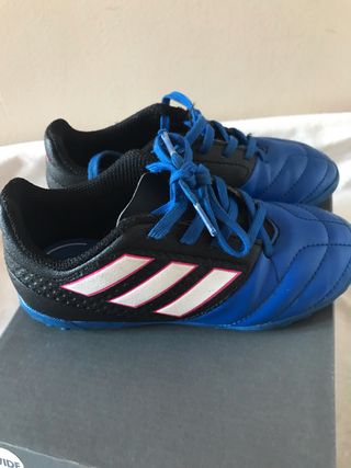 Zapatillas micro tacos Adidas 17.4 talla 30 de segunda mano por 10 EUR en  Madrid en WALLAPOP