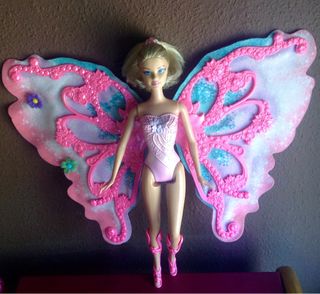 muñeca barbie mariposa alas magicas