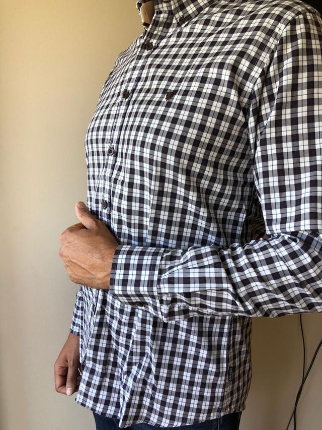 Camisa masculina de Caramelo