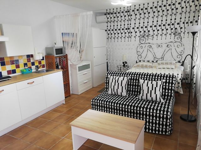 ALOJAMIENTOS INDEPENDIENTES CON PISCINA