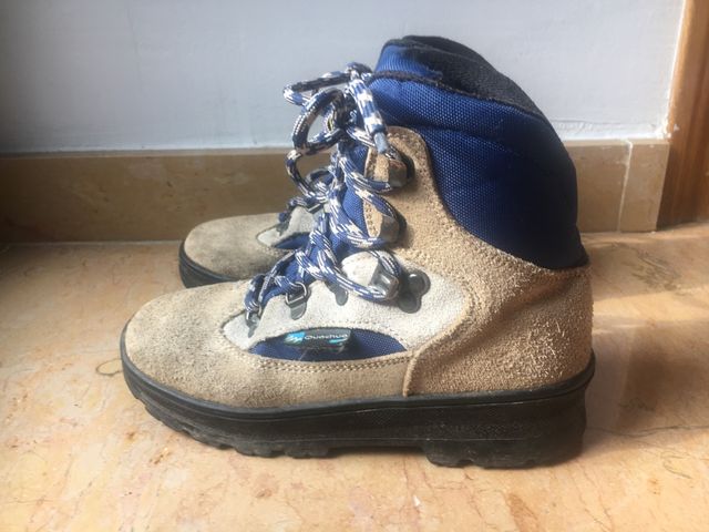 Botas montaña infantil número 33