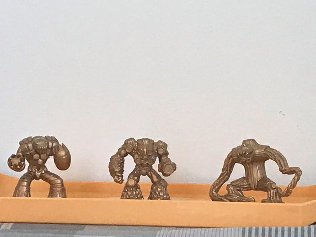 Gormittis dorados figuras.